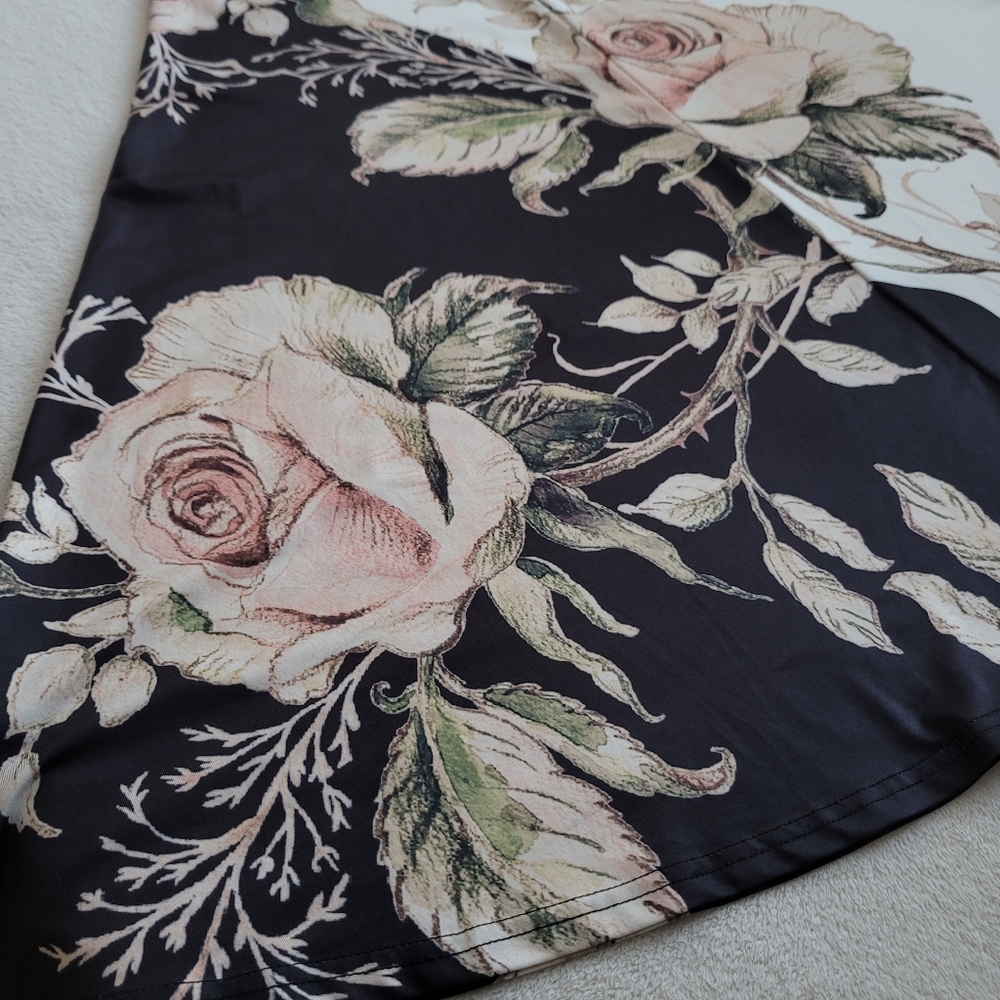 Silky Floral Vacation Dress Gorgeous Roses like new Black White Pink Sleeveless - Picture 2 of 13